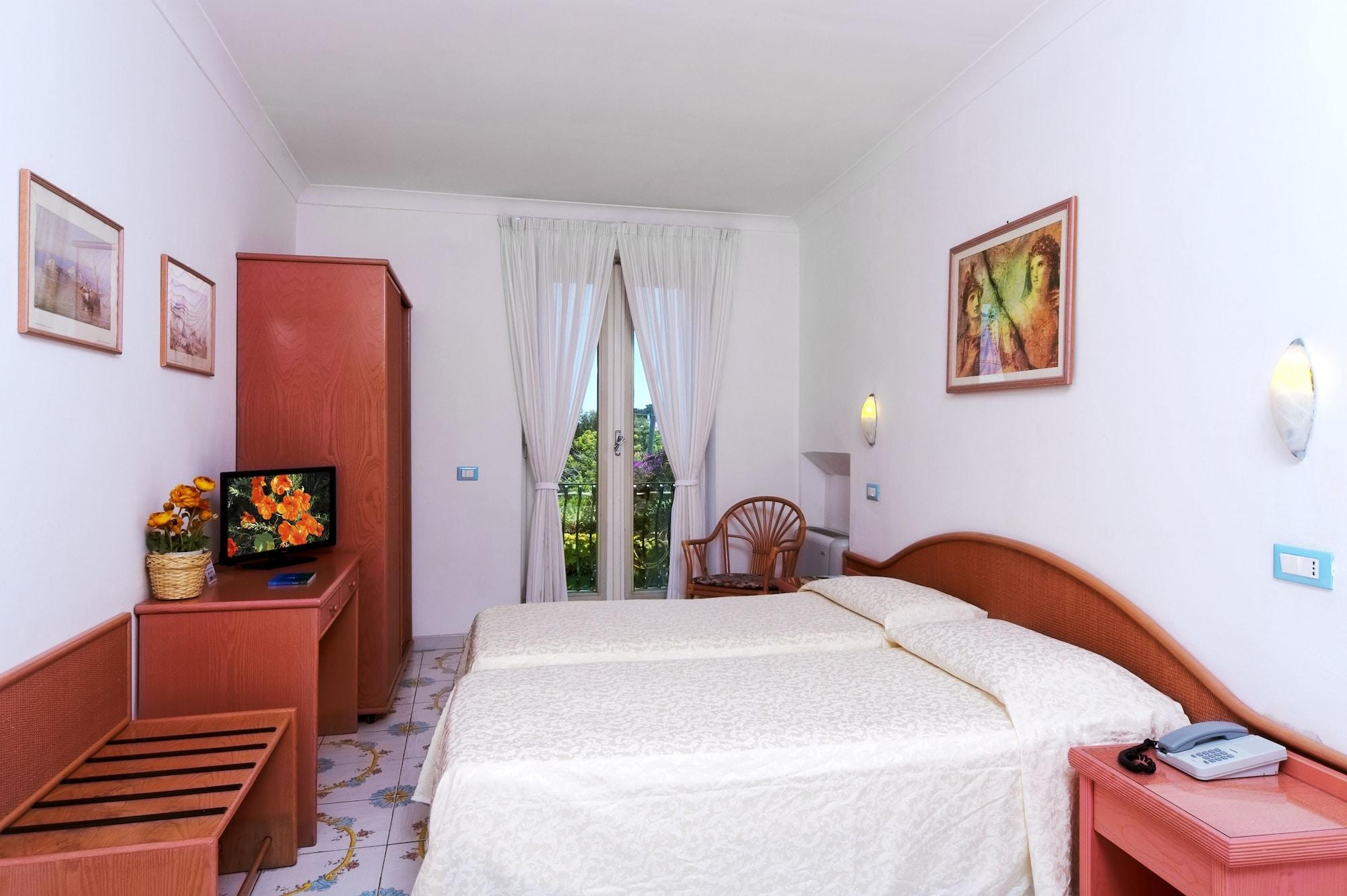 Hotel Bellevue Benessere & Relax Іскія Екстер'єр фото