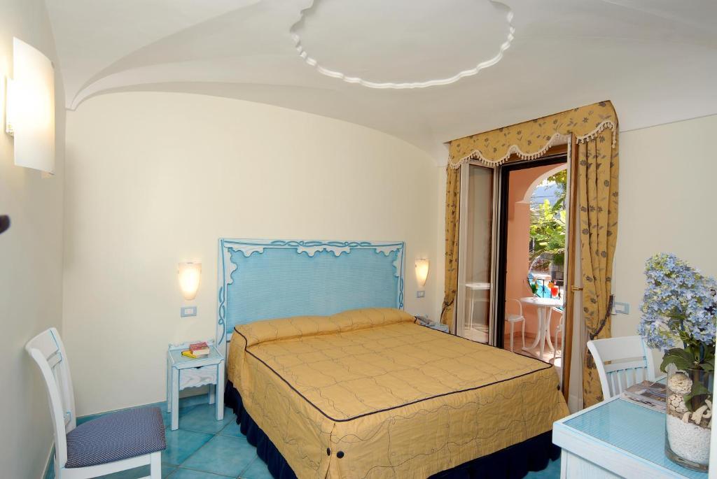 Hotel Bellevue Benessere & Relax Іскія Номер фото